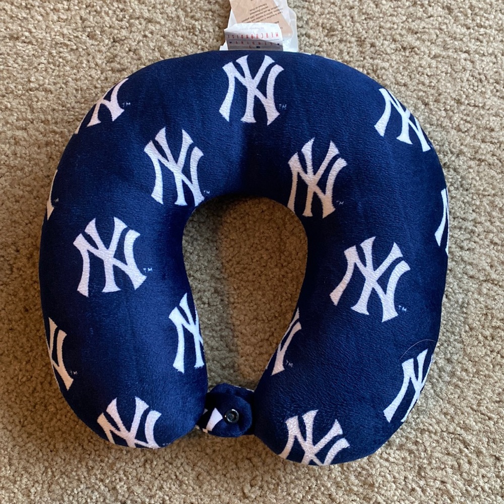 New York Yankees neck pillow